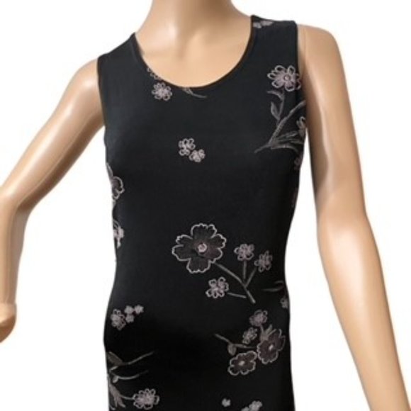 Black Dress - Picture 7 of 7